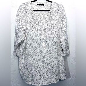 Rose & Olive Blouse Top Womens 2X White Black Knit Print Casual Flowy Shirt